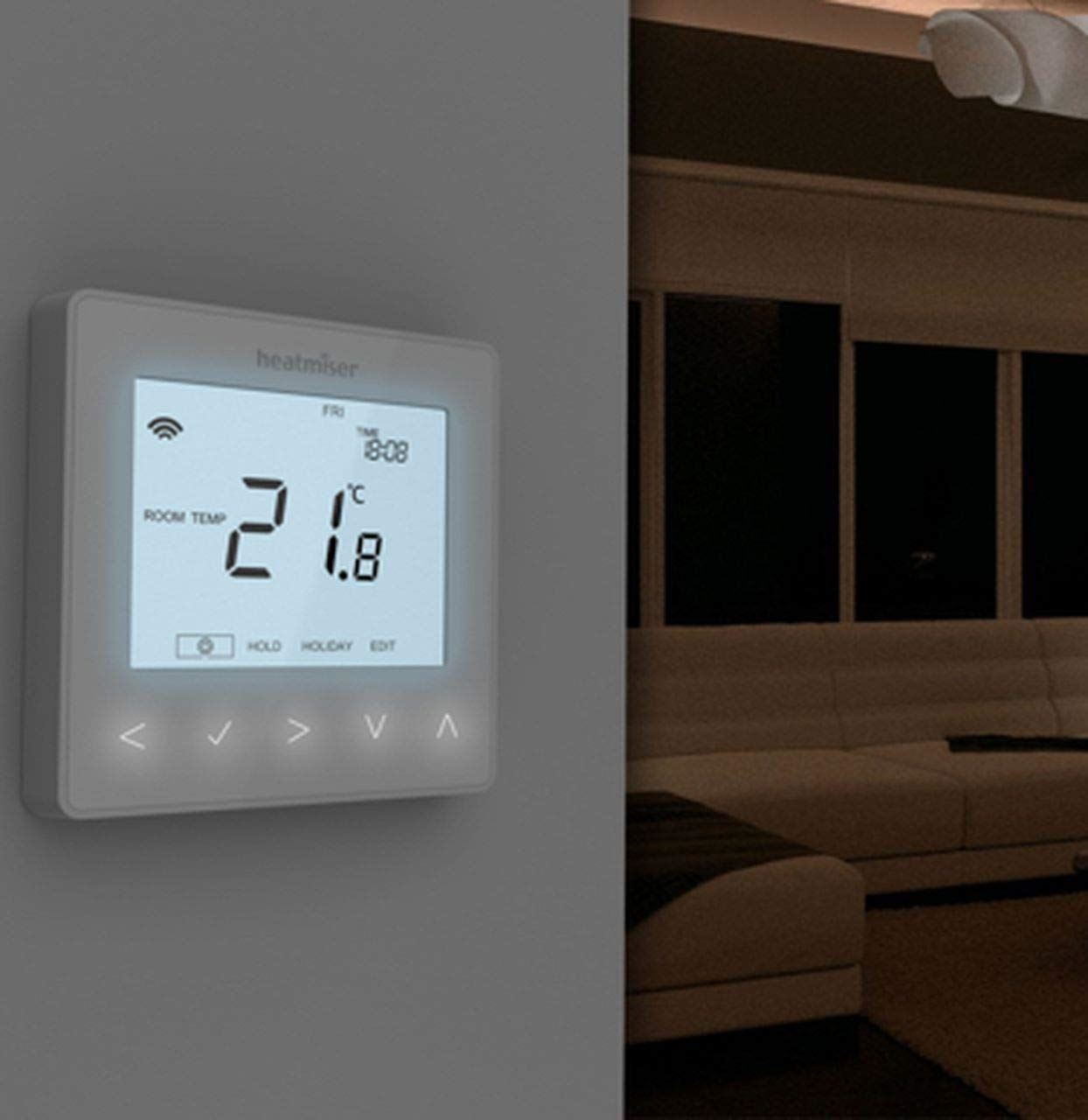 Heatmiser NeoStat-HW V2 - Hot Water Programmer - Glacier White Heatmiser - Close Up Detail