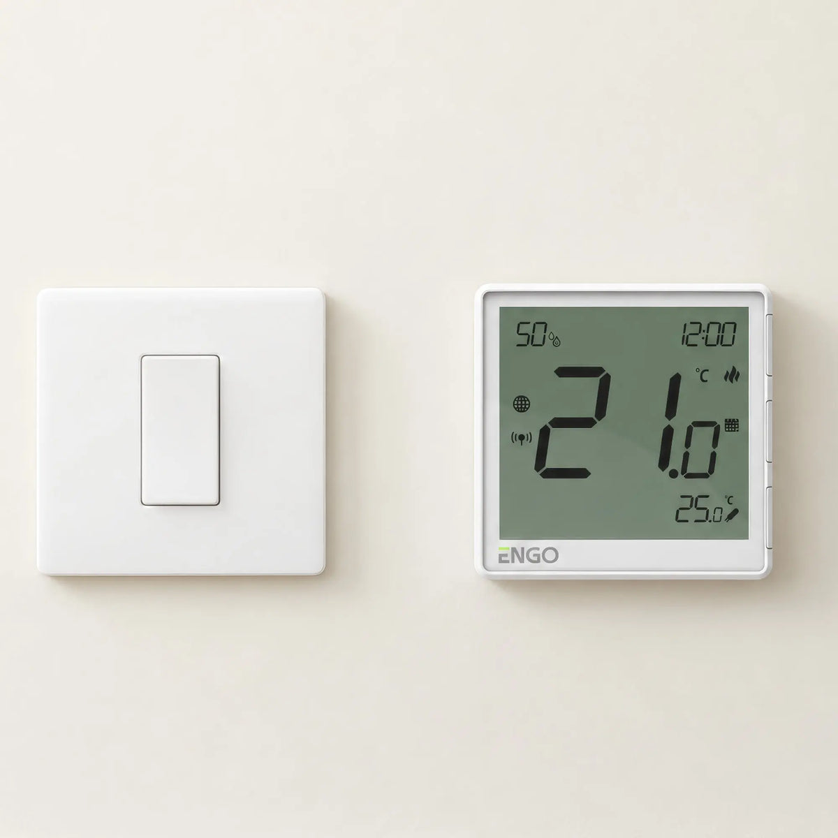 ENGO EONE-230 white thermostat – installed on the wall